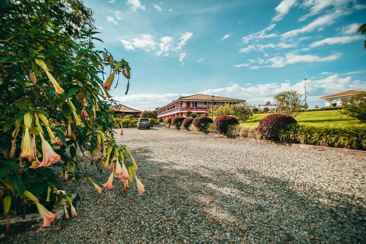 Hotel Arrayanes Del Quindio Montenegro Exterior foto